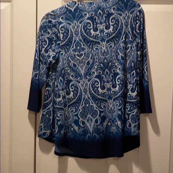 Top - Picture 3 of 5